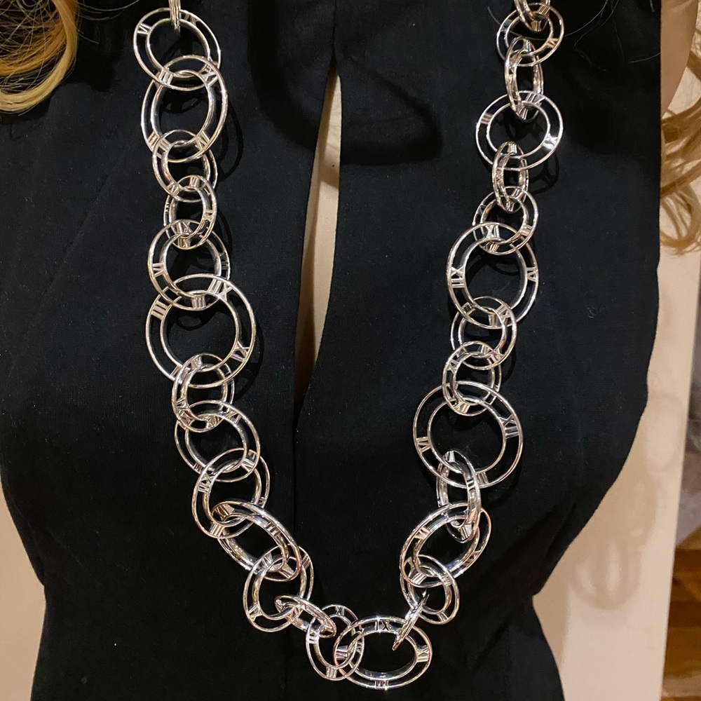Tiffany and Co. Sterling Silver Atlas Link Horizontal Necklace.